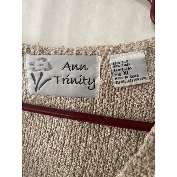 Ann Trinity Sweater Vest Silk & Linen Beige Wood Button Detail Women's XL - Picture 5 of 5